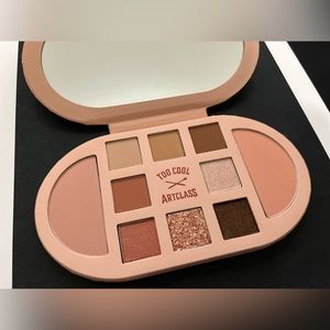 TOO COOL FOR SCHOOL Palette